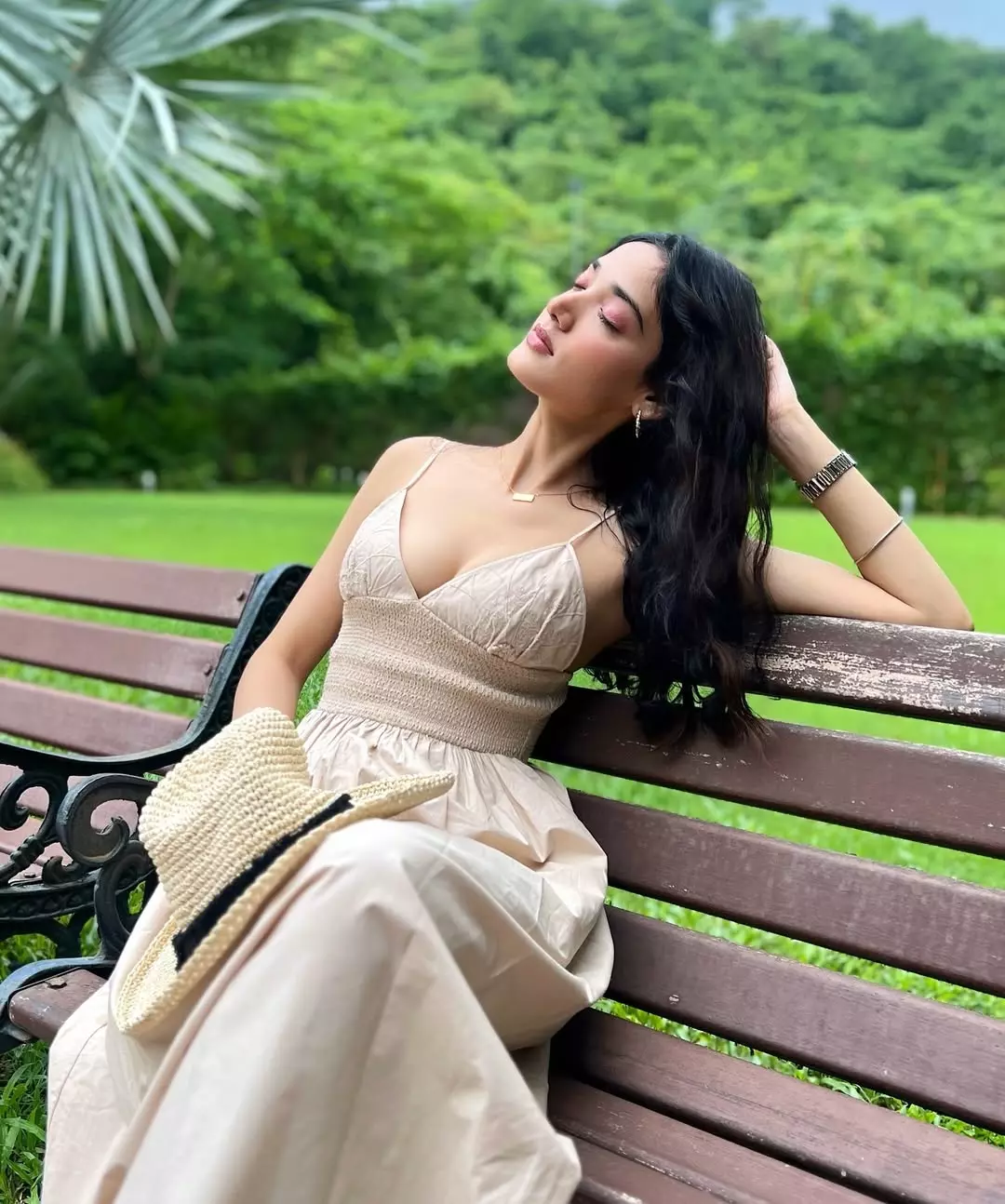 Medha Shankr’s Bold & Beautiful Power Pose