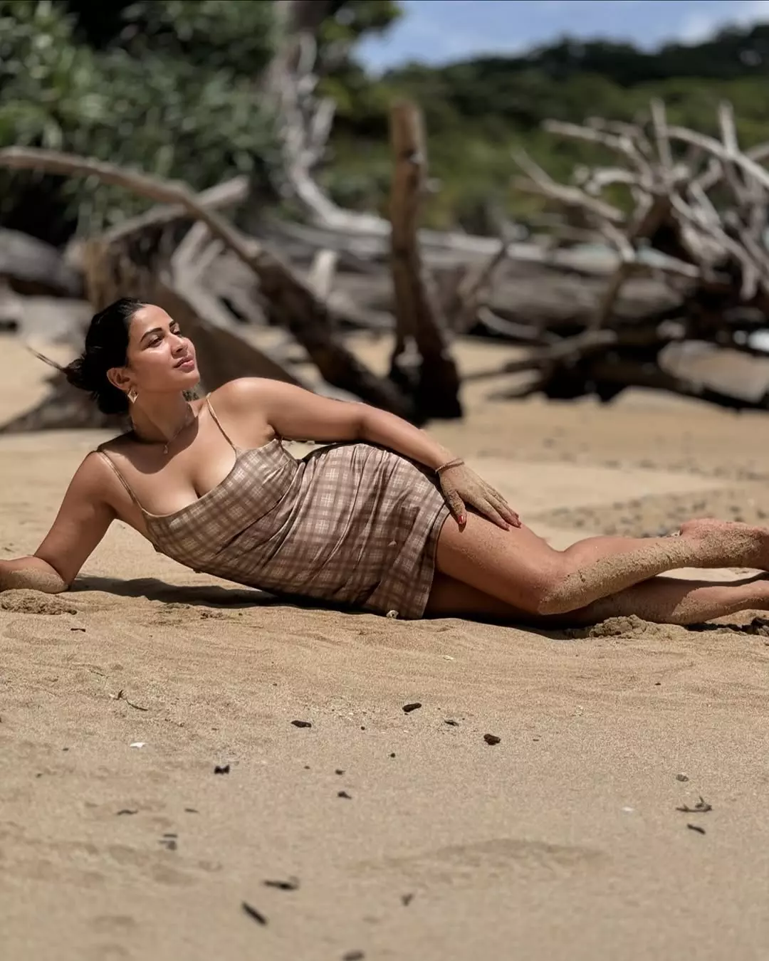 Inaya Sulthana�s Traditional Charm