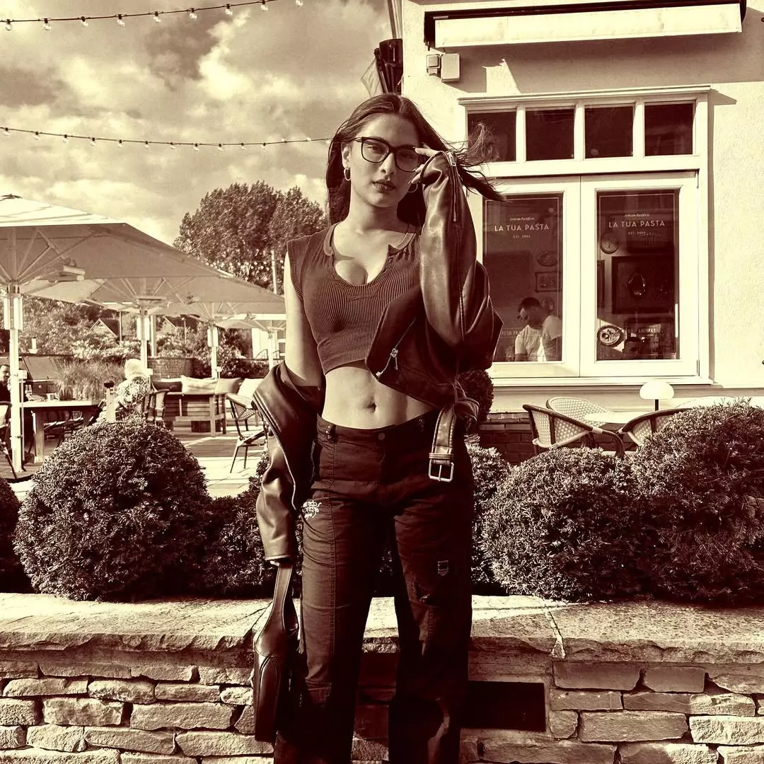 Saiee Manjrekar�s Stunning Glam Look