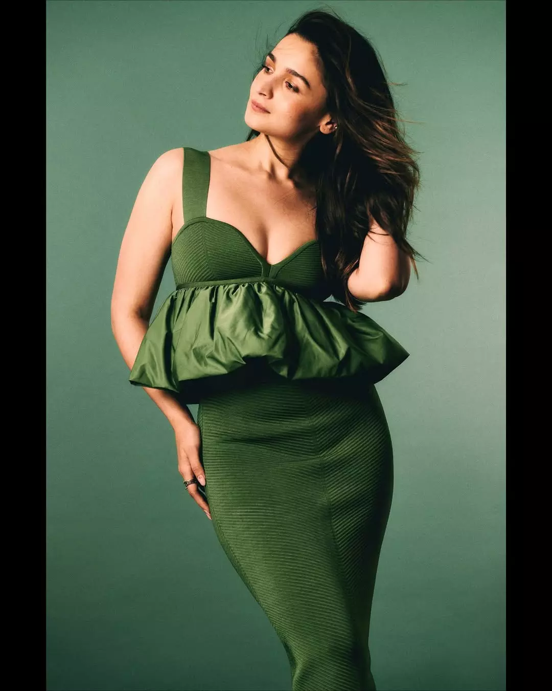 Alia Bhatt’s Nails Playful Fashion Game Alia Bhatt’s Nails Playful Fashion Game