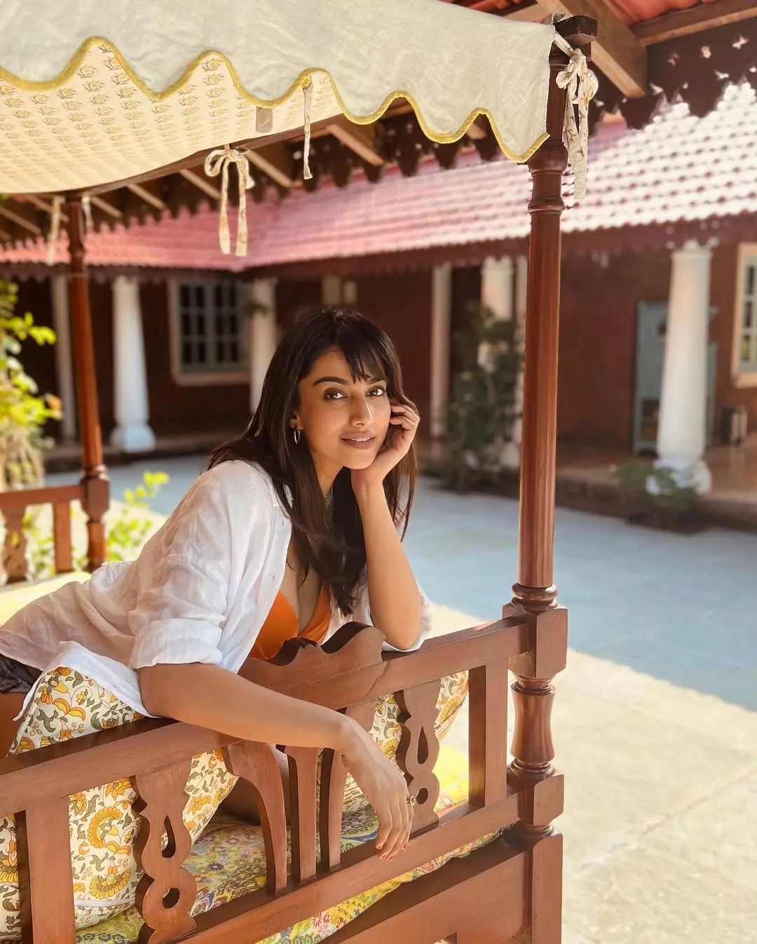 Meenakshi Chaudhary’s Latest Looks Are Straight Out of a Dream Closet