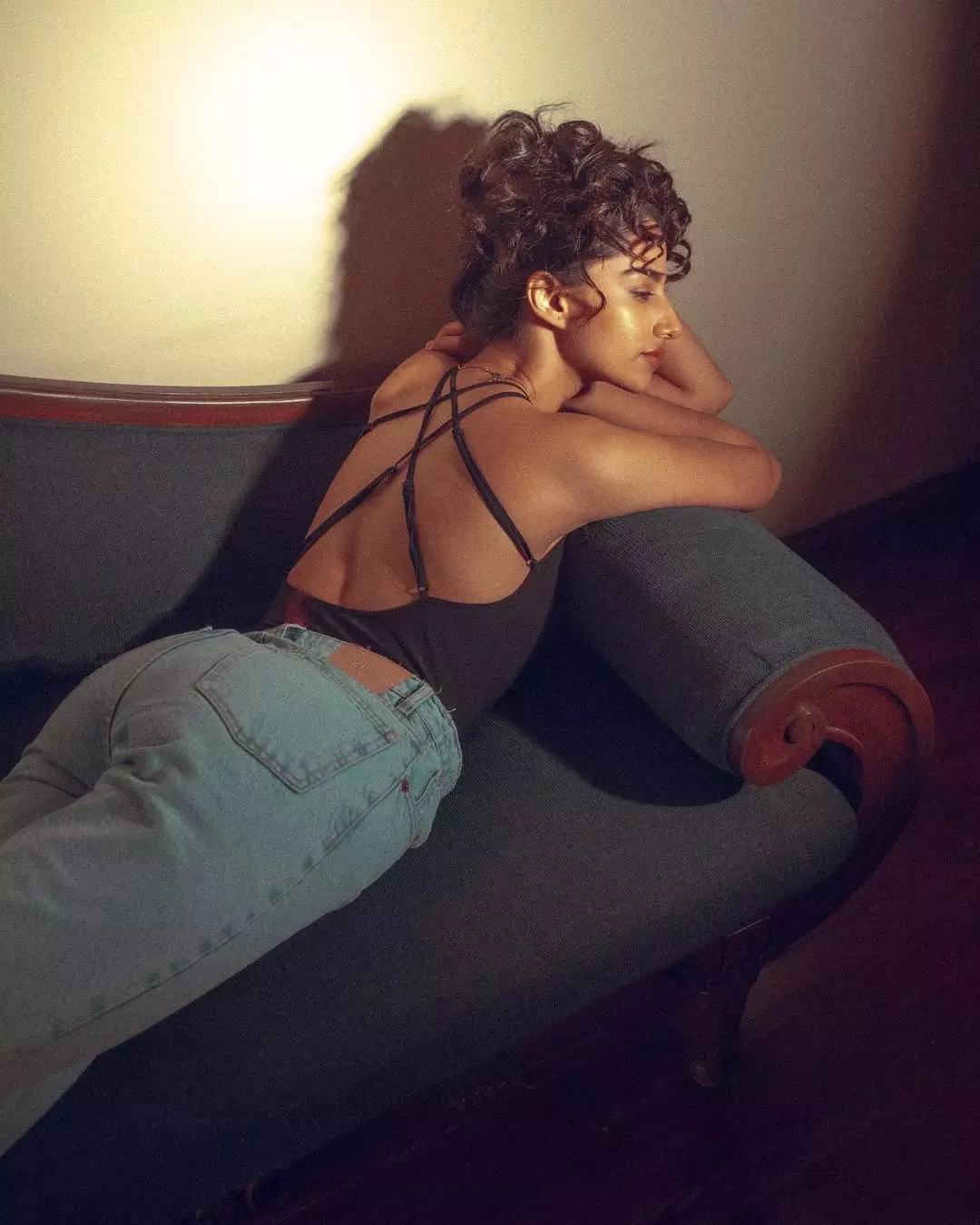 Meenakshi Chaudhary’s Latest Looks Are Straight Out of a Dream Closet Meenakshi Chaudhary’s Latest Looks Are Straight Out of a Dream Closet