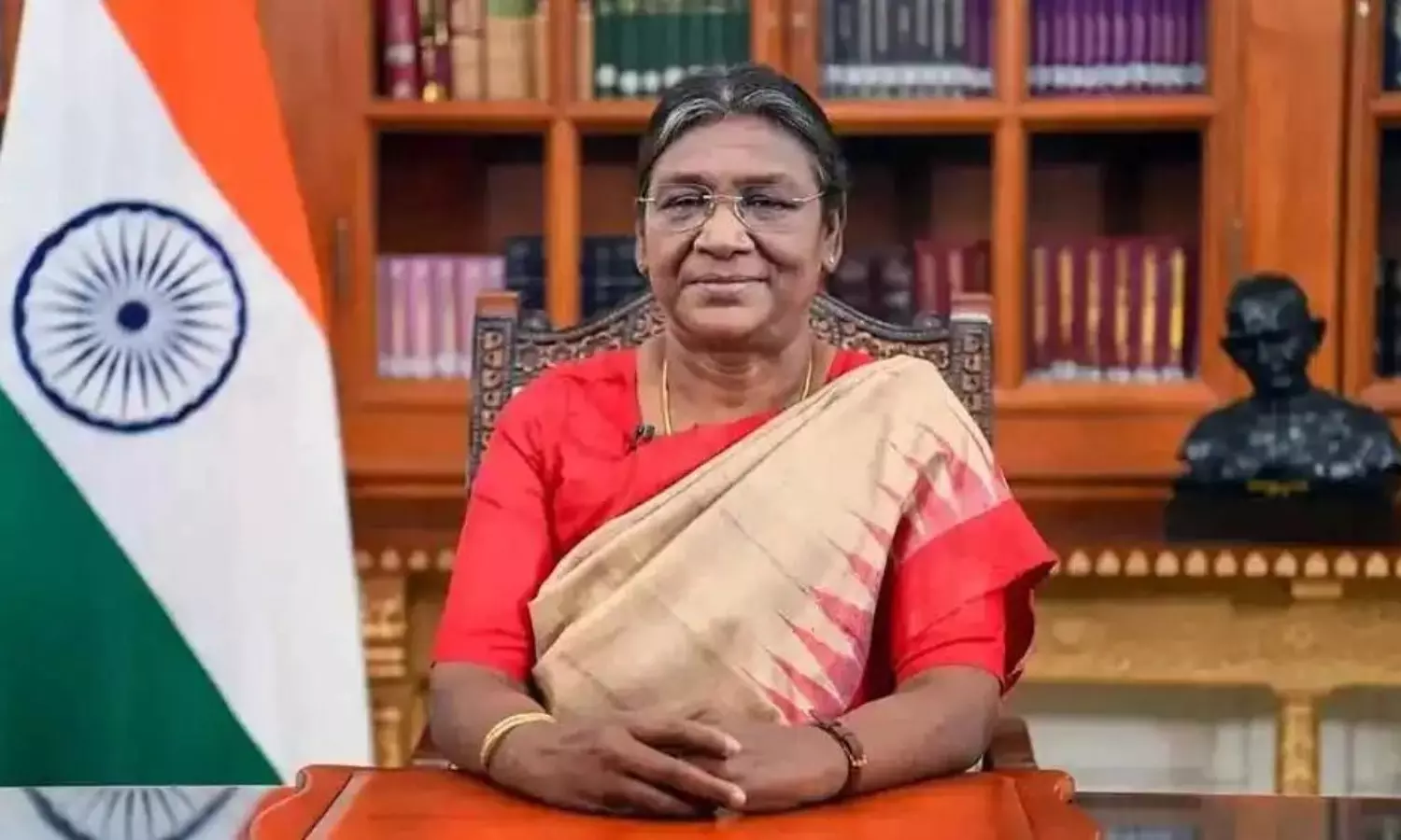 చట్టంగా ఇమిగ్రేషన్ బిల్లు.. రాష్ట్రపతి ఆమోదం.. కీలక అంశాలివీ చట్టంగా ఇమిగ్రేషన్ బిల్లు.. రాష్ట్రపతి ఆమోదం.. కీలక అంశాలివీ