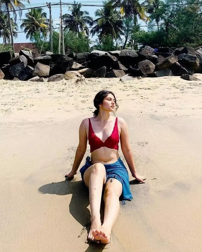 Kayadu Lohar nails fashion in her latest Instagram photos Kayadu Lohar nails fashion in her latest Instagram photos