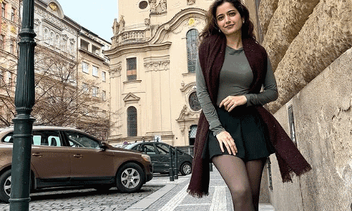 Ashika Ranganath looks trendy in winter street style from Prague
