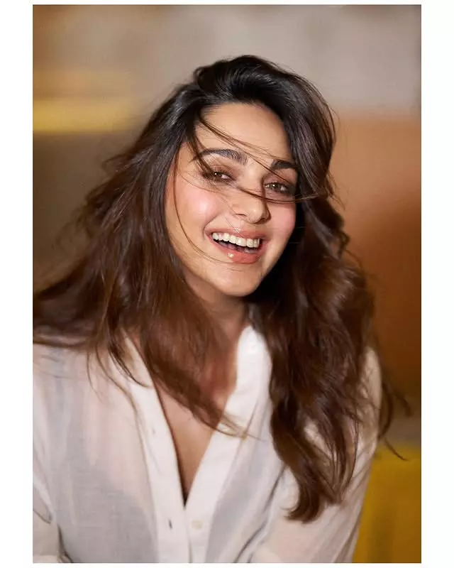 Kiara Advani glows in post pack up shot Kiara Advani glows in post pack up shot