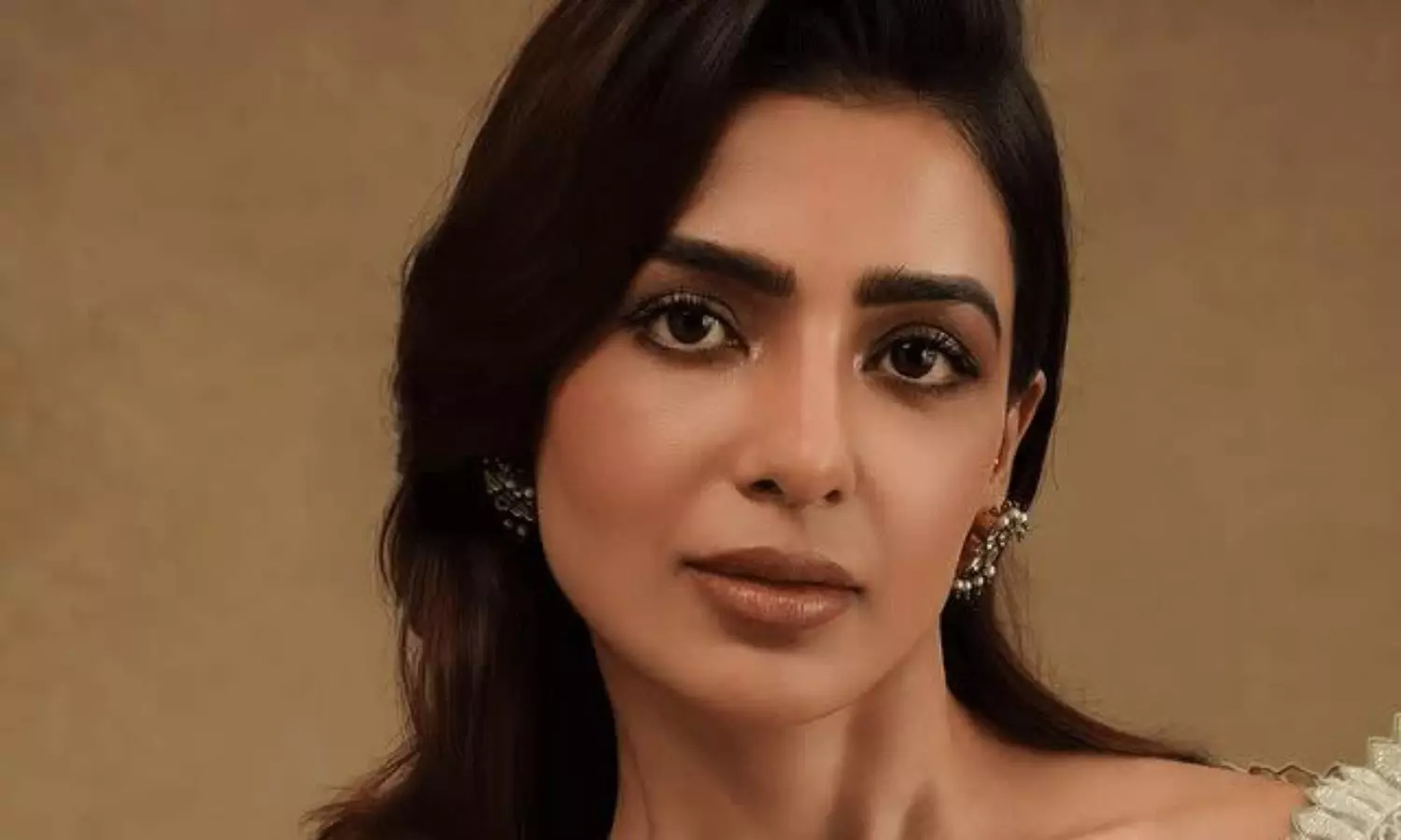 ఫొటో టాక్: వజ్రంలా సమంత వయ్యారాలు..