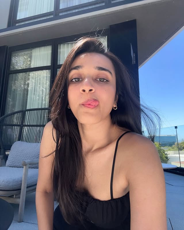 Nuveksha Exudes Charm in Her Latest Ethnic Style Nuveksha Exudes Charm in Her Latest Ethnic Style