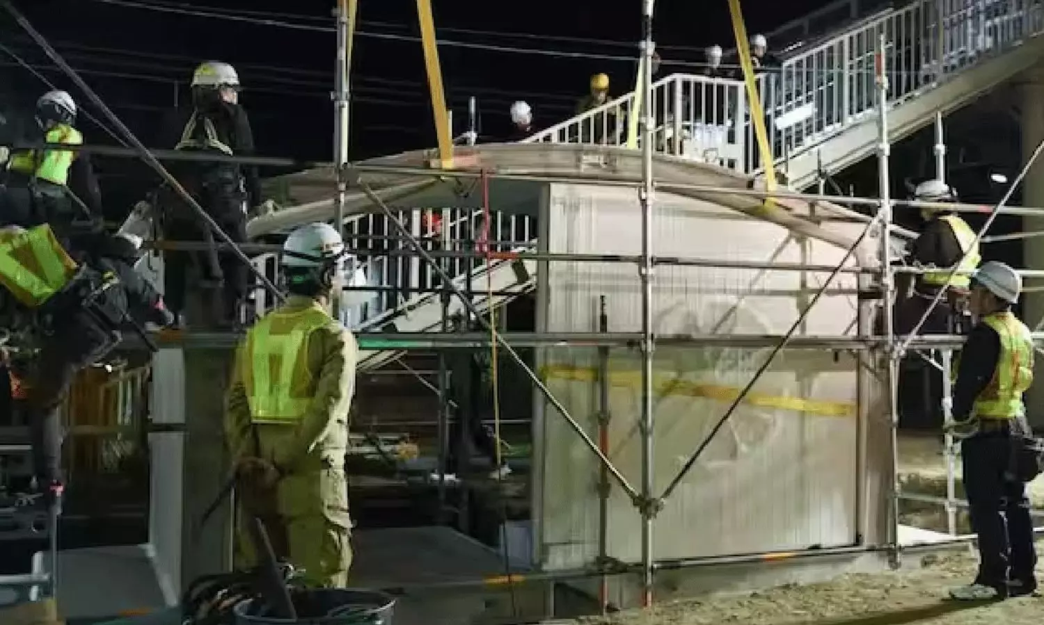 జపాన్ మరో అద్భుతం.. రాత్రికి రాత్రే 3D ప్రింటెడ్ రైల్వే స్టేషన్ నిర్మాణం! జపాన్ మరో అద్భుతం.. రాత్రికి రాత్రే 3D ప్రింటెడ్ రైల్వే స్టేషన్ నిర్మాణం!