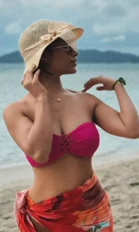 Ruhani Sharmas Summer Blast Radiance