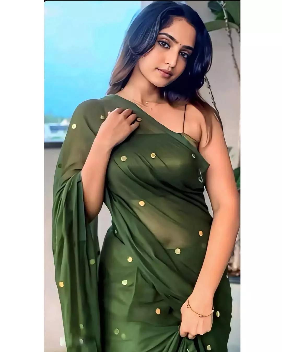 Reba John stuns in green saree on Instagram