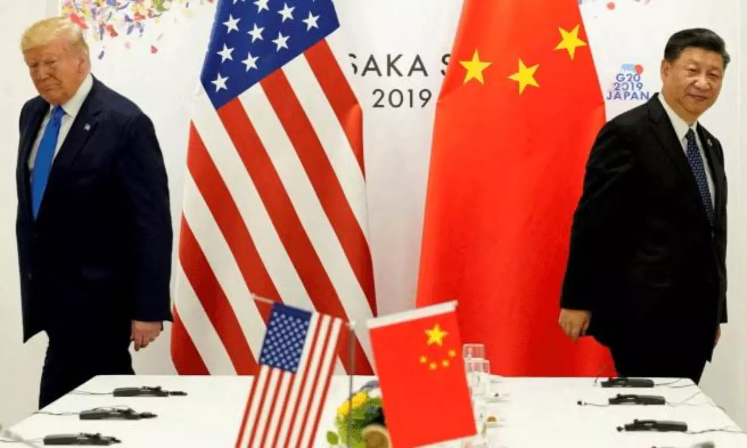 అమెరికాకు షాక్ ఇచ్చిన చైనా.. సుంకాలు 125 శాతానికి పెంపు అమెరికాకు షాక్ ఇచ్చిన చైనా.. సుంకాలు 125 శాతానికి పెంపు