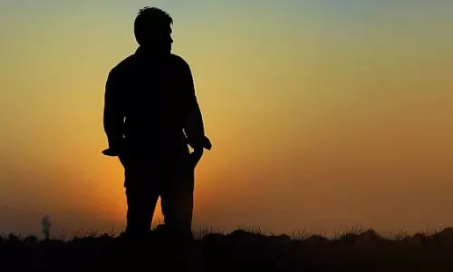 గ‌ర్భిణి అయిన భార్య‌కు న‌టుడు విడాకులు