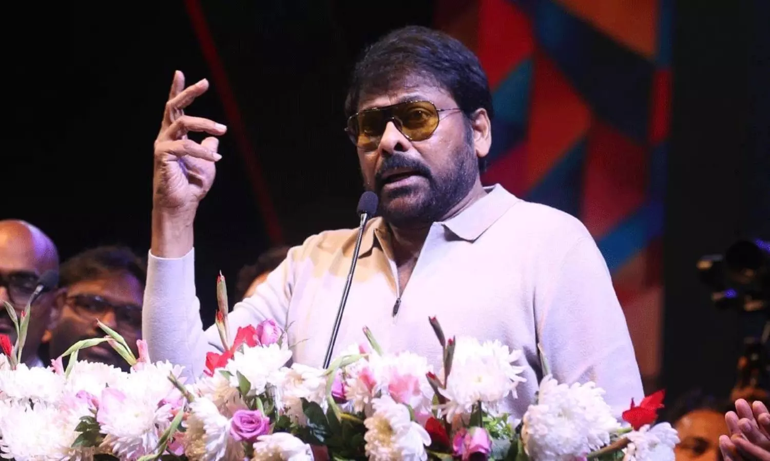 చిరంజీవి అయితేనే 50 ల‌క్ష‌లు రిస్క్ చేస్తామ‌న్నారు