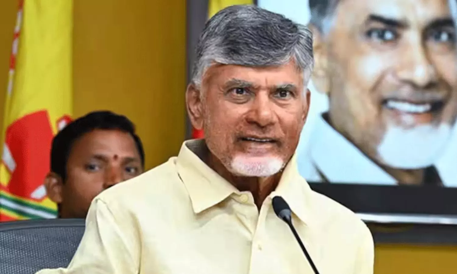 మంత్రులకు బాబు మార్క్ అలెర్ట్!