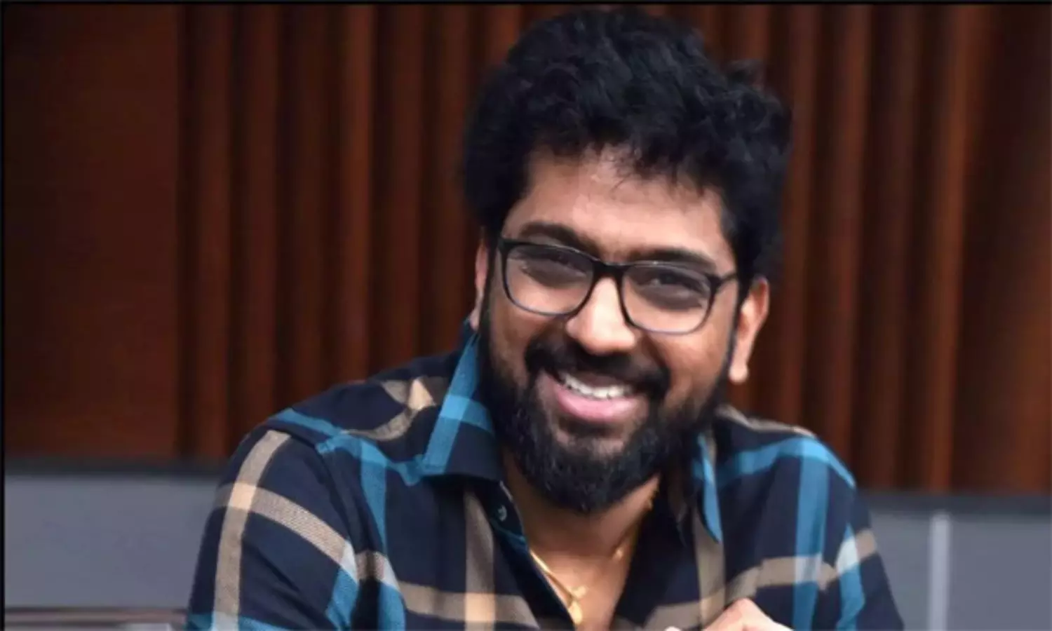 వశిష్ట తండ్రి.. ఇరకాటంలో పెట్టేశారుగా.. వశిష్ట తండ్రి.. ఇరకాటంలో పెట్టేశారుగా..