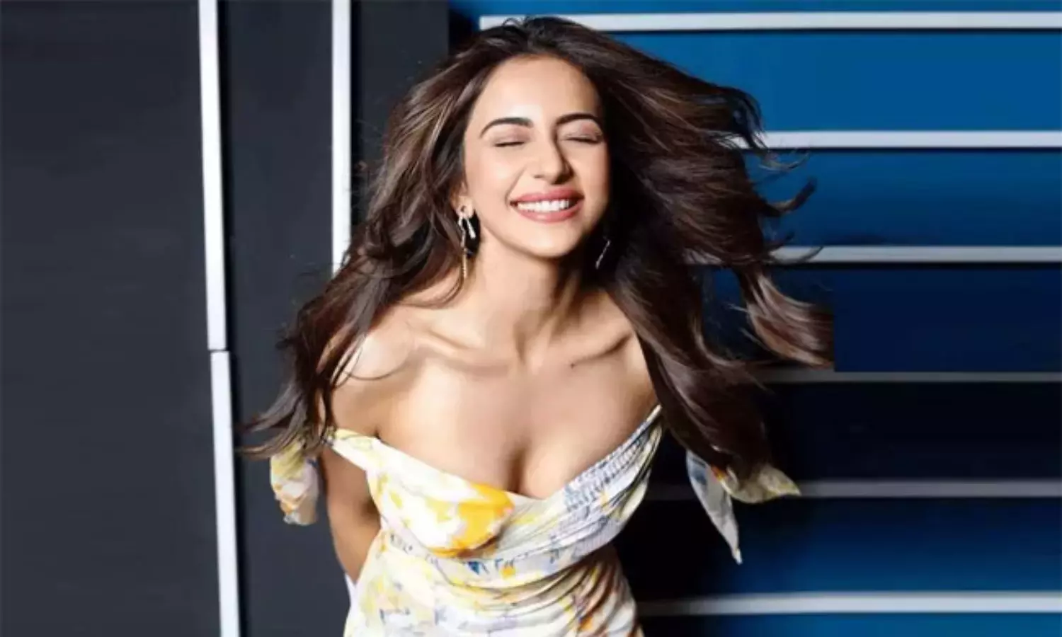 రకుల్ ప్రీత్ సింగ్ ప్రెగ్నెంటా? అందుకే అలా చేస్తుందా? రకుల్ ప్రీత్ సింగ్ ప్రెగ్నెంటా? అందుకే అలా చేస్తుందా?