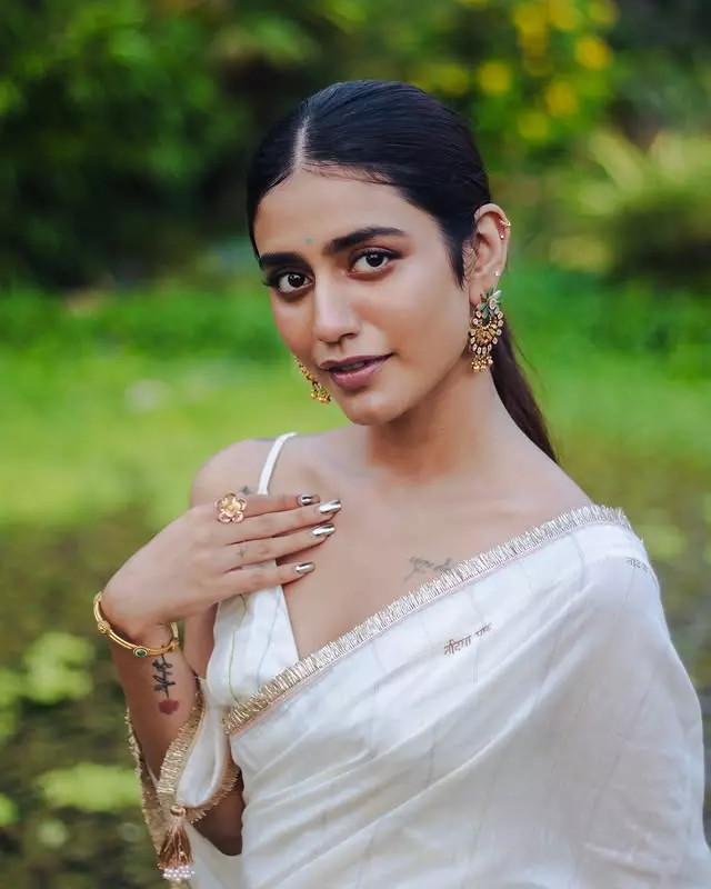 Priya Prakash Varrier shines in traditional white saree look