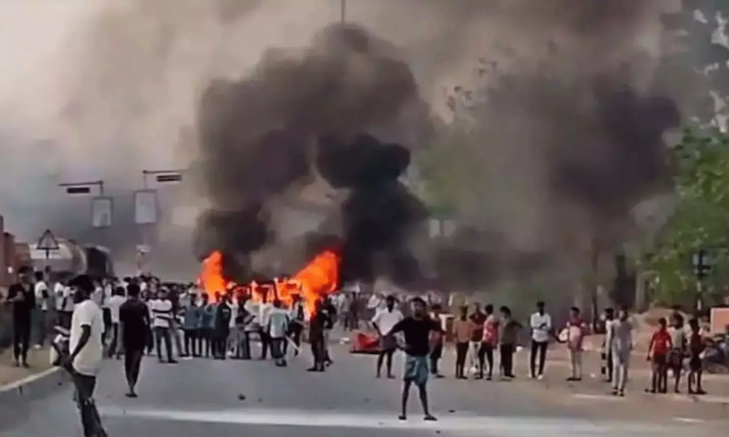 Violence Erupts in West Bengal In Waqf Amendment Bill Violence Erupts in West Bengal In Waqf Amendment Bill