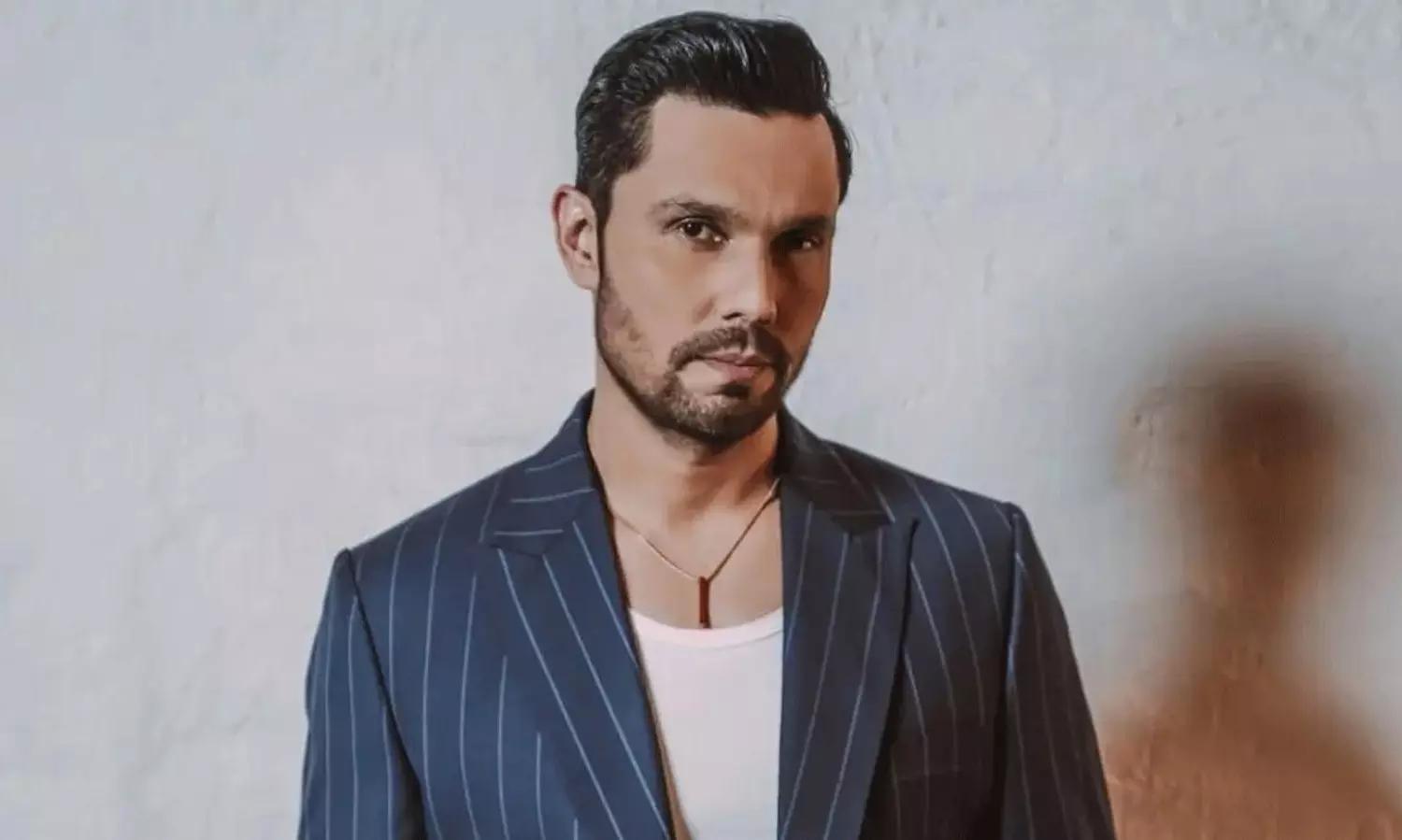 ఇండ‌స్ట్రీపై సంచ‌ల‌న వ్యాఖ్య‌లు చేసిన హీరో!