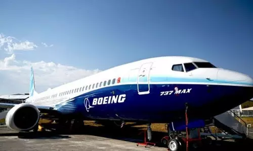 బోయింగ్ విమానాలకు బాత్రూమ్ చిక్కులు: లక్షల డాలర్ల నష్టం!