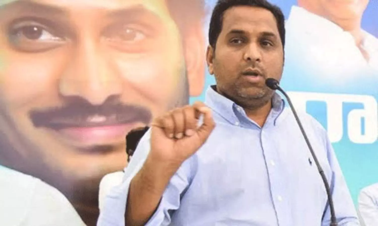 హైదరాబాద్ లోనే ఏపీ పోలీసులు.. కసిరెడ్డి కోసం ముమ్మర వేట!