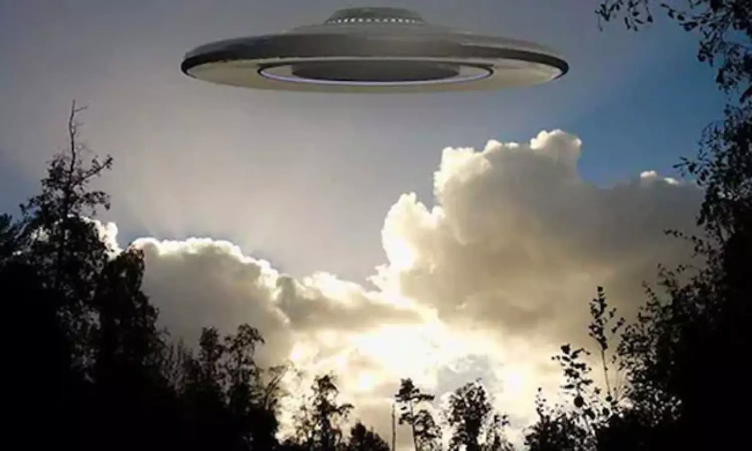 నమ్మశక్యం కాని నిజం? ఉక్రెయిన్లో యూఎఫ్ఓ దాడి, గడ్డకట్టుకుపోయిన సైనికులు నమ్మశక్యం కాని నిజం? ఉక్రెయిన్లో యూఎఫ్ఓ దాడి, గడ్డకట్టుకుపోయిన సైనికులు