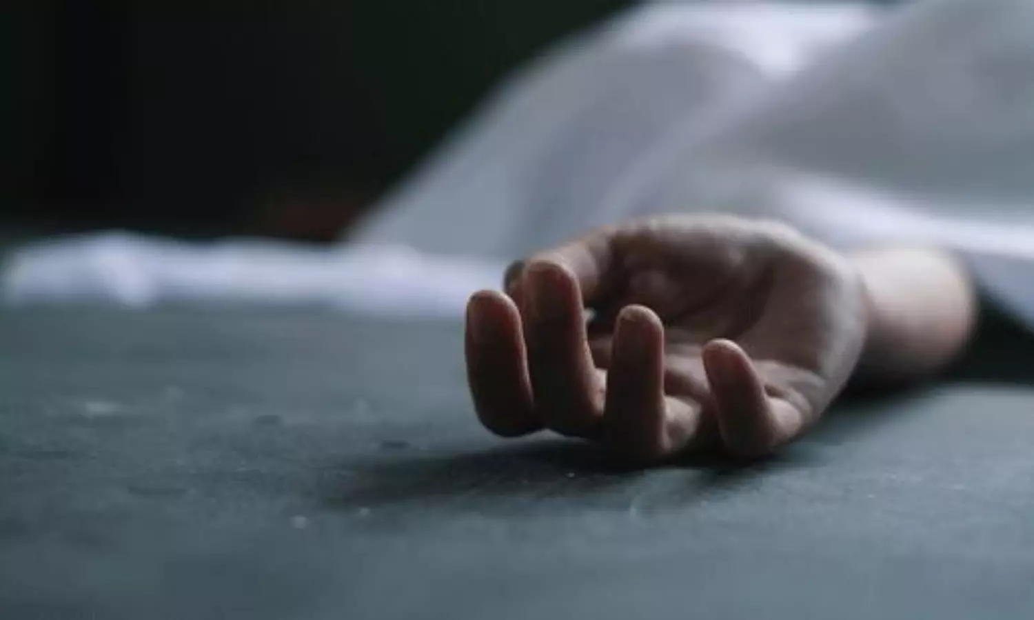 16-Year-Old Girl Ends Life Wishing Her Estranged Parents 16-Year-Old Girl Ends Life Wishing Her Estranged Parents