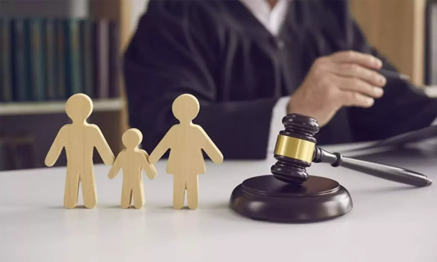 కొత్త రూల్: అత్తగారు ఇంట్లో ఉండాలన్నా కోడలి అనుమతి తప్పనిసరి!