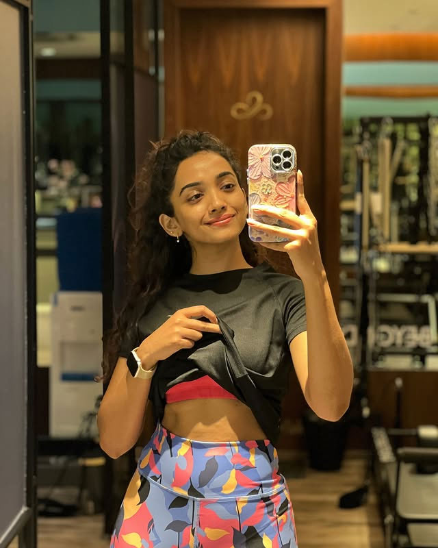 Slaying workouts with that Saanve spark