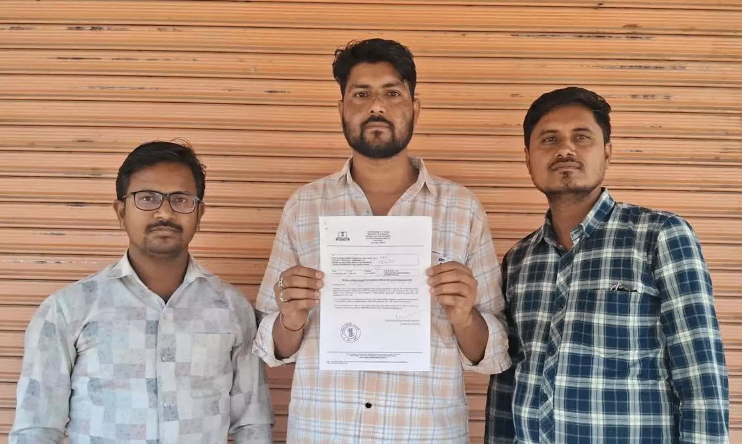 కుండల వ్యాపారికిరూ.13.55 కోట్ల ఐటీ నోటీసులు కుండల వ్యాపారికిరూ.13.55 కోట్ల ఐటీ నోటీసులు