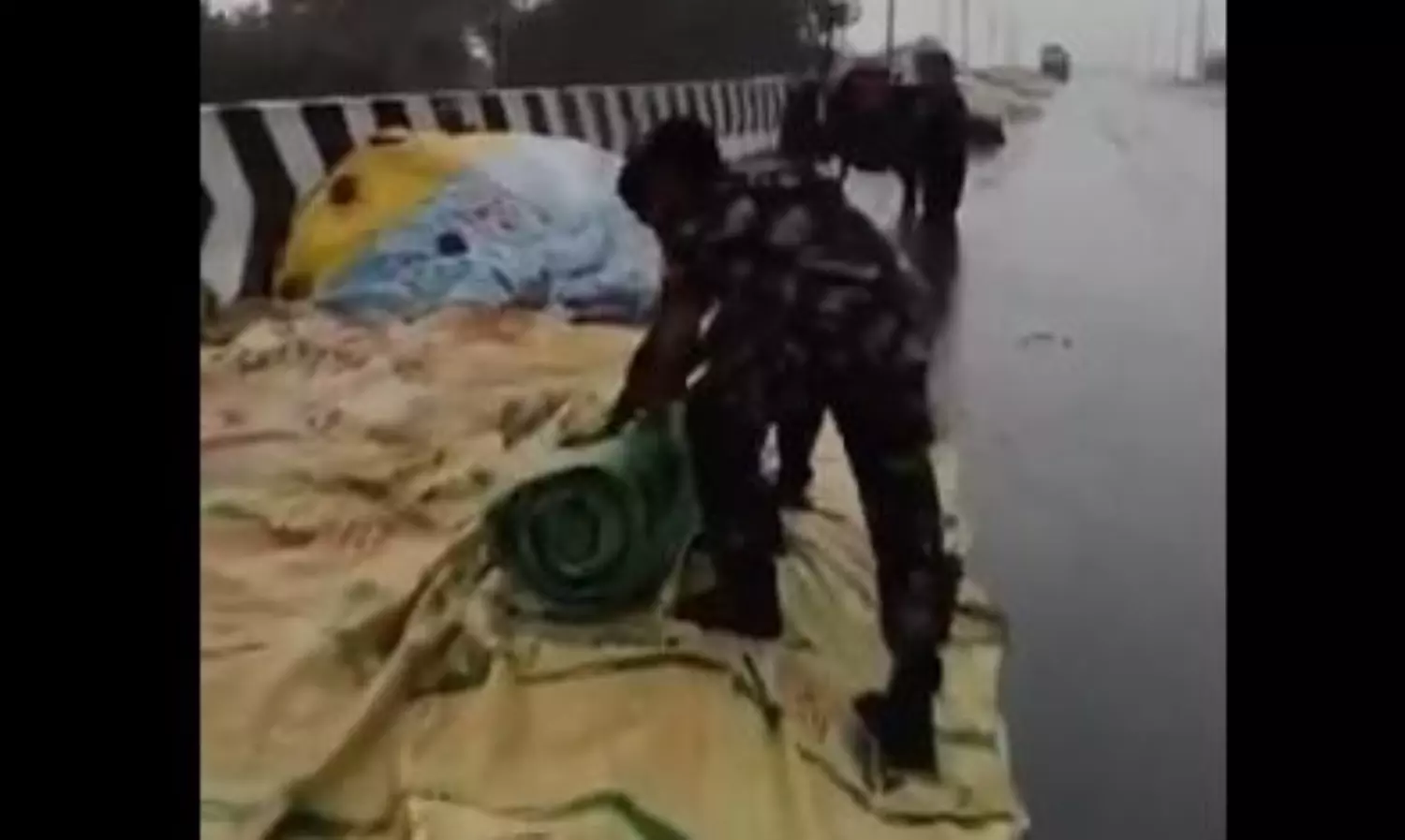 జై జవాన్.. జై కిసాన్ నినాదానికి నిజమైన అర్థం చెప్పిన సైనికులు!