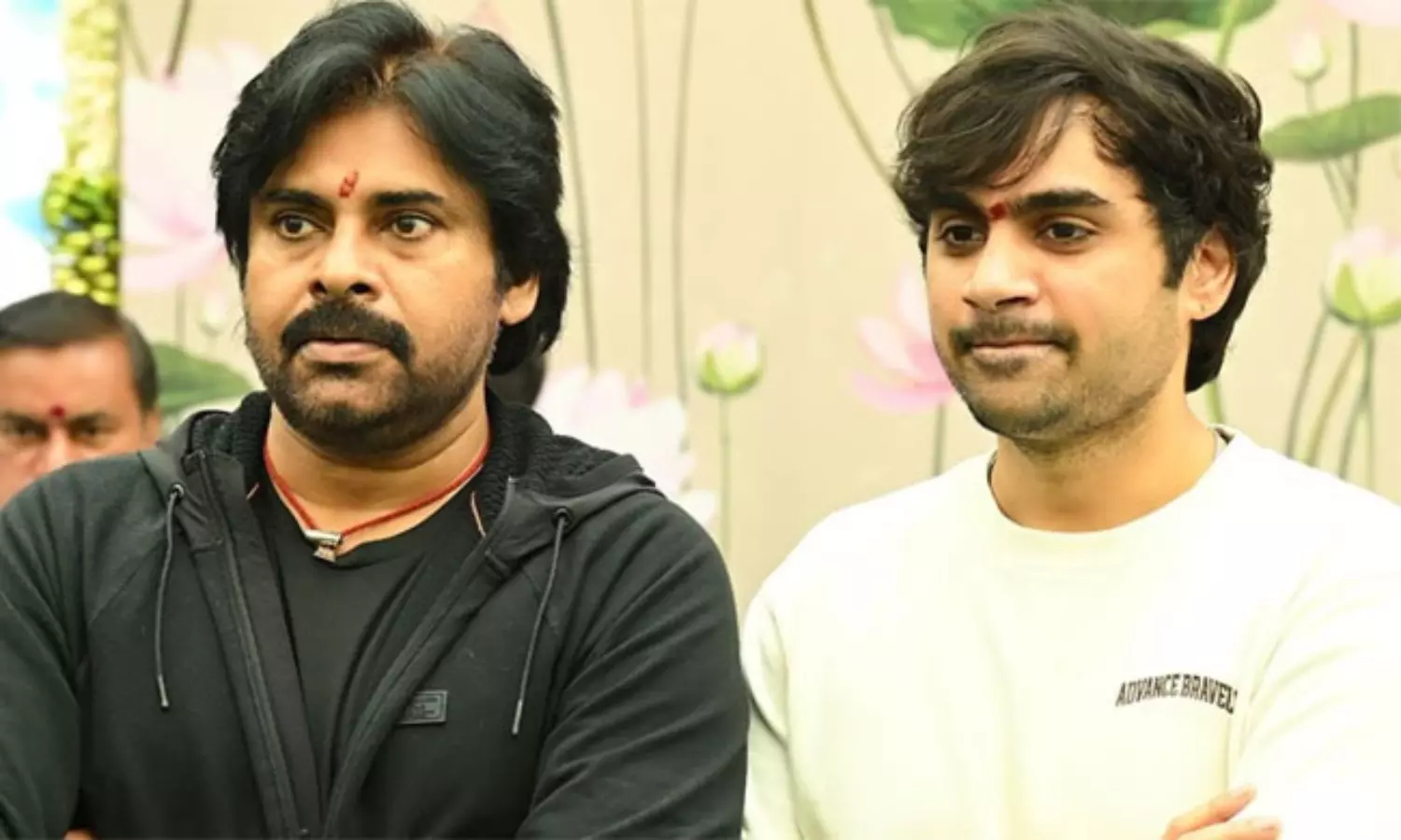 పవన్ వయసుని తగ్గించనున్న సుజిత్!