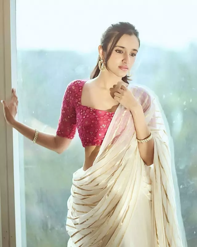 Nuveksha in Elegant Saree Style