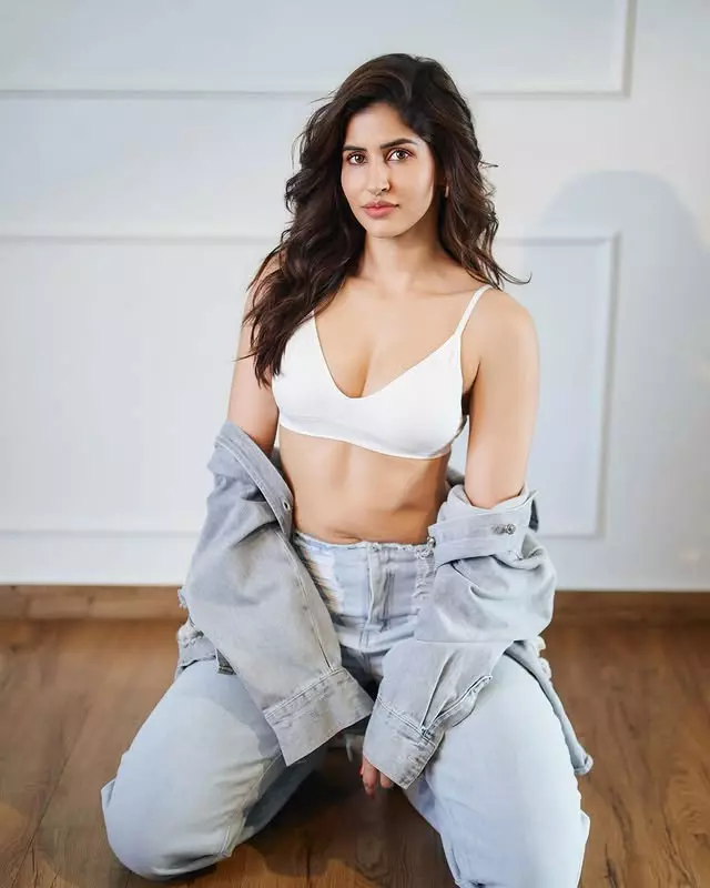 Sakshi Maliks Cool Style in Denim Makes Your Day Sakshi Maliks Cool Style in Denim Makes Your Day