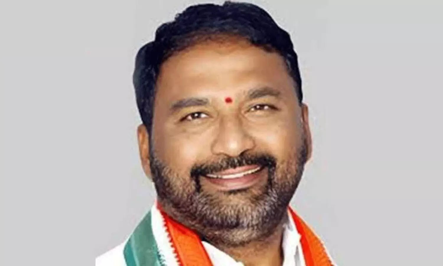 మా ఎమ్మెల్యేకి మంత్రి పదవి ఇవ్వకుంటే.. సీఎం సీటు నుంచి దించేస్తం మా ఎమ్మెల్యేకి మంత్రి పదవి ఇవ్వకుంటే.. సీఎం సీటు నుంచి దించేస్తం