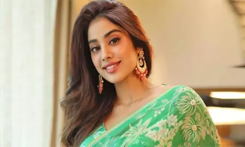 జాన్వీ  నెక్స్ట్ టార్గెట్ వీళ్లేనా?