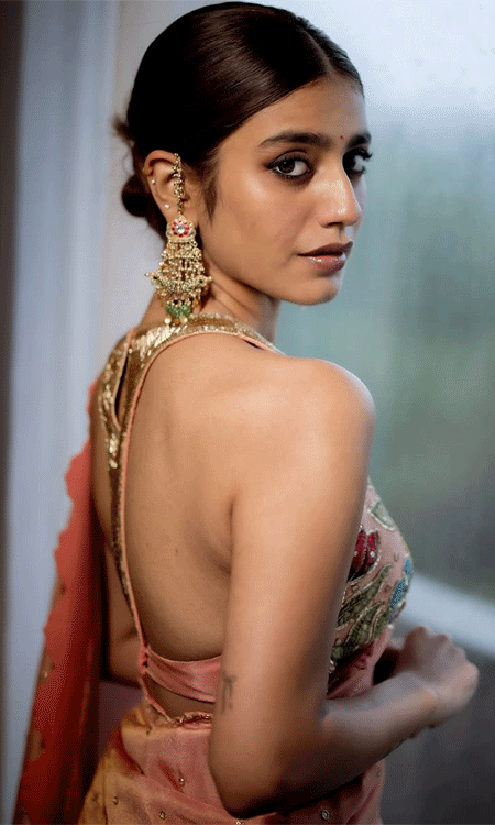 Priya Prakash Varrier wows with elegant saree
