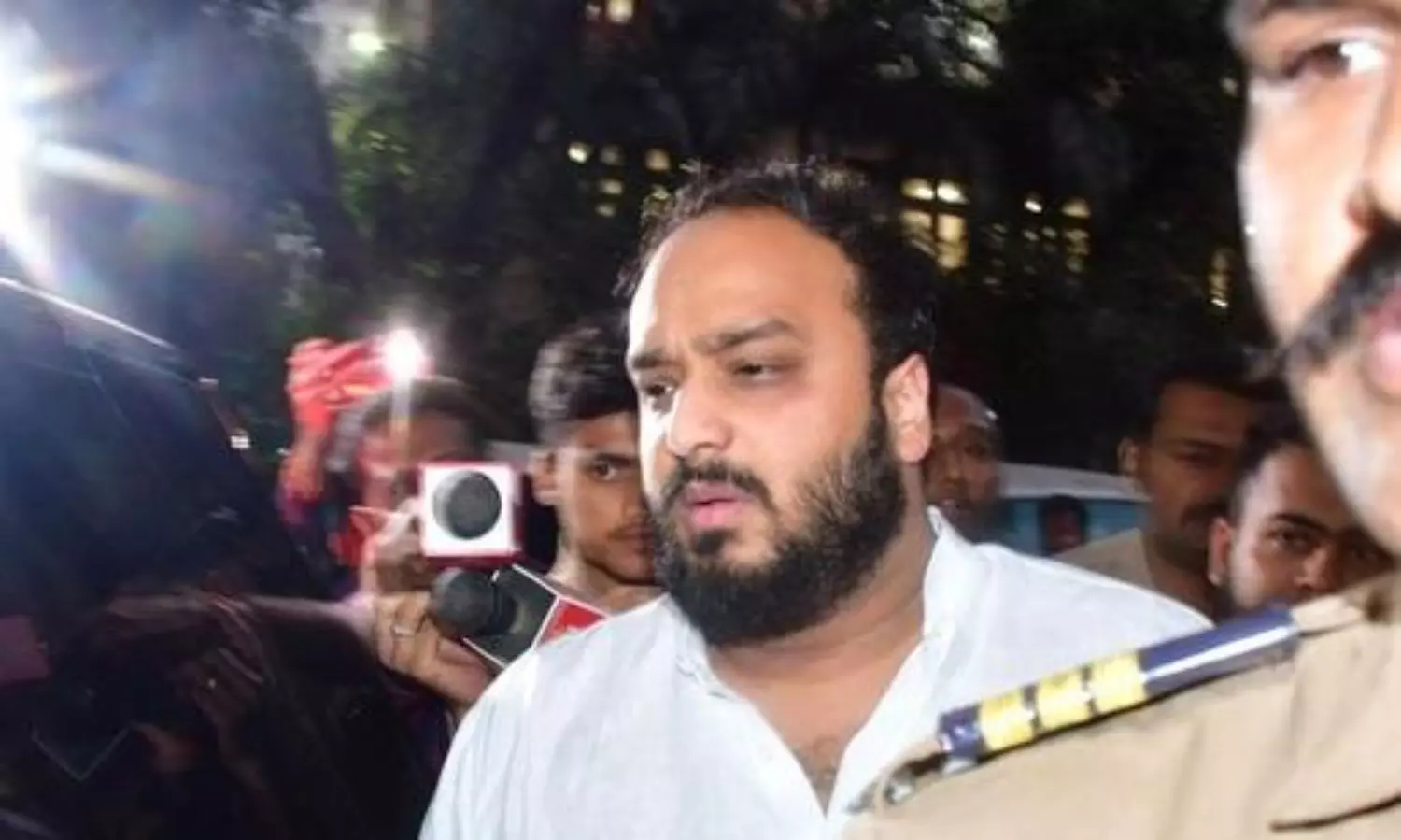 నీ తండ్రికి పట్టిన గతి నీకు పట్టిస్తాం..!