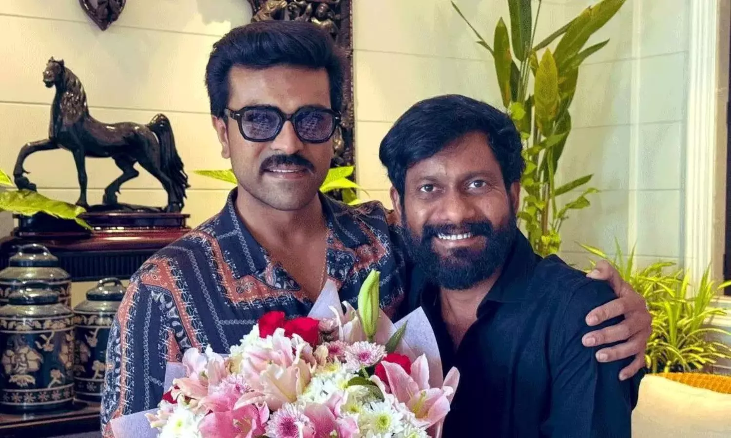 చ‌ర‌ణ్‌- బుచ్చిబాబు సింక్ వెన‌క బంధం