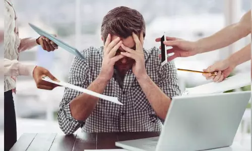 ఆవు జీవితమే నయం! ఉద్యోగుల బాధలు వర్ణిస్తూ వైరల్ అవుతున్న ట్వీట్!