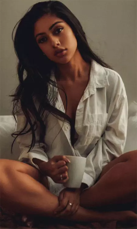 In the Simplicity of White: Anu Emmanuel�s Perfect Pause