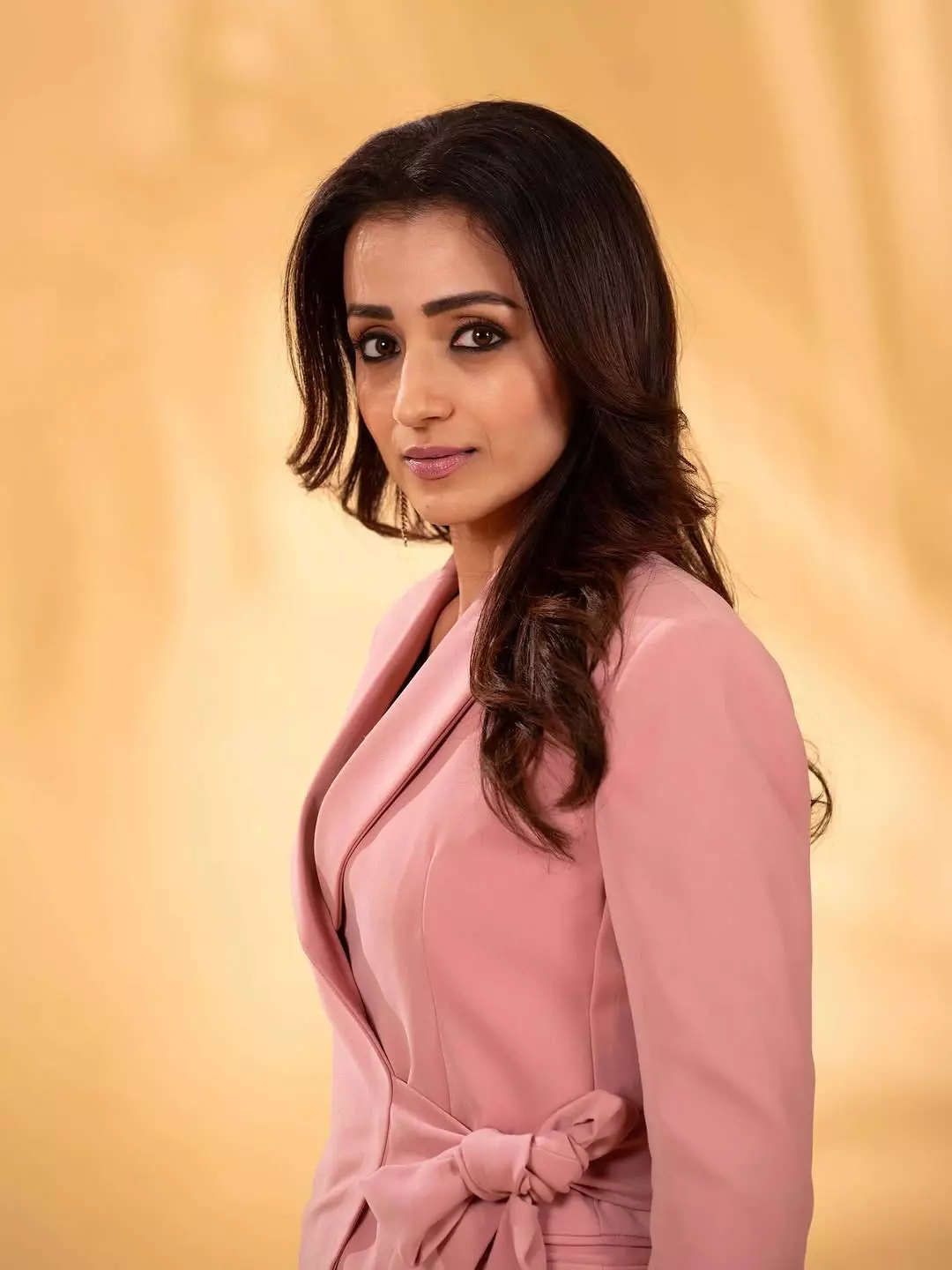 Trisha Krishnans Classy Look in Pink Trisha Krishnans Classy Look in Pink