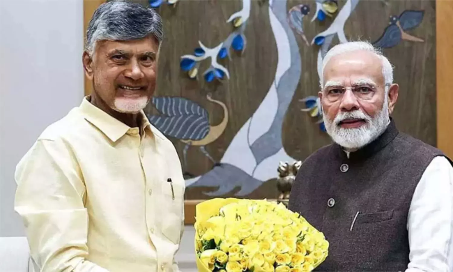 చంద్రబాబు అధికారిక కార్యక్రమాల్లో తొలిసారి భువనేశ్వరి.. ప్రధాని మోదీతో ప్రత్యేక భేటీ! చంద్రబాబు అధికారిక కార్యక్రమాల్లో తొలిసారి భువనేశ్వరి.. ప్రధాని మోదీతో ప్రత్యేక భేటీ!