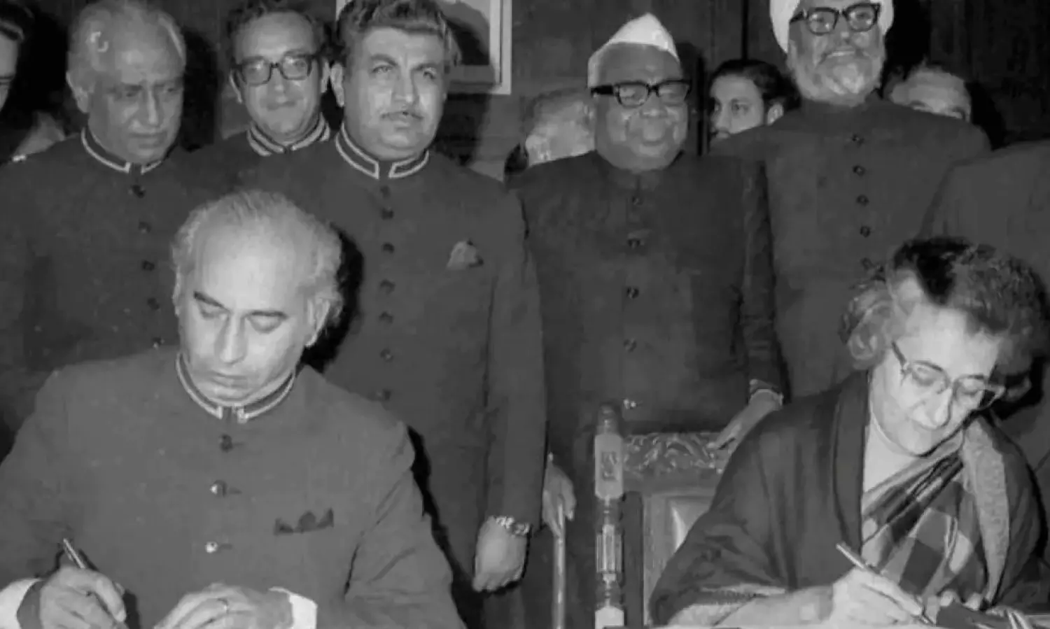 సింధూ రూపంలో ఒక షాక్  భారత్  ఇస్తే..  మరొకటి పాక్  స్వయంకృతం!!