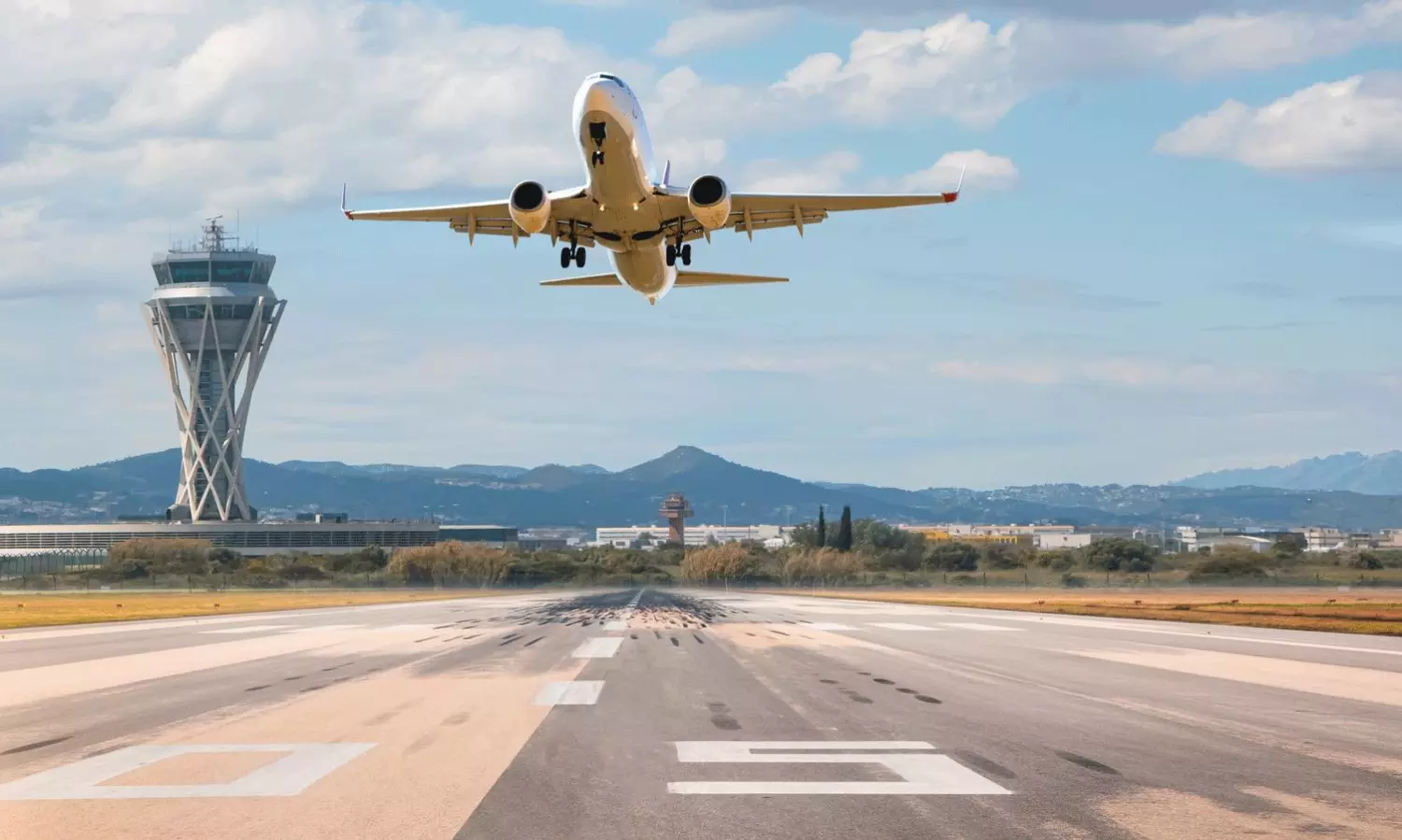 How Much Fuel Does a Plane Consume?