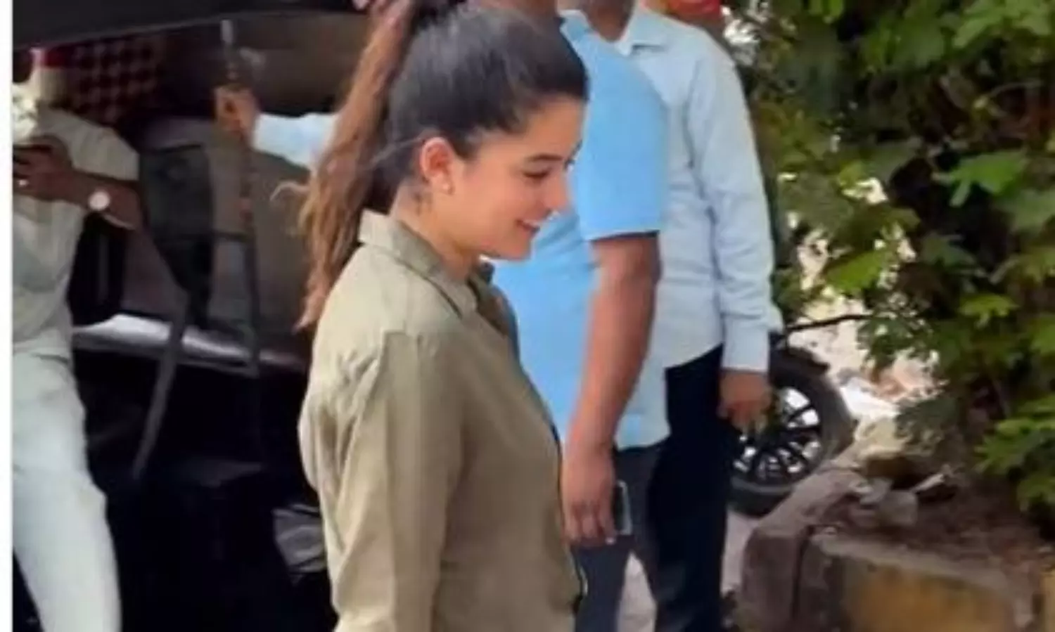 ఇండస్ట్రీలోకి మరో నటవారసురాలు ఇండస్ట్రీలోకి మరో నటవారసురాలు