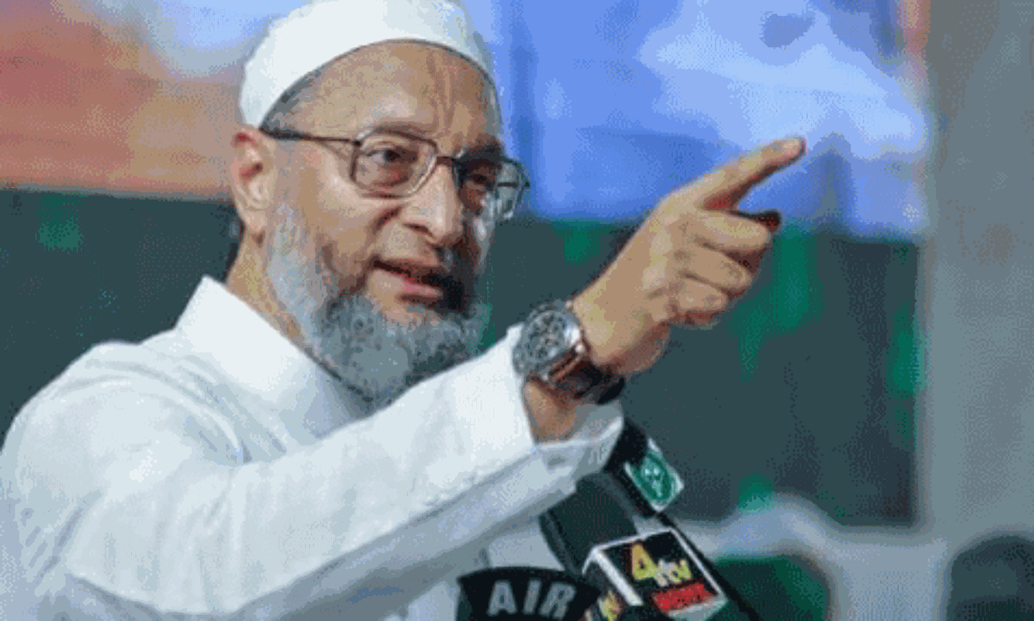 శభాష్ అసదుద్దీన్ ఓవైసీ.. రోటీన్ కు భిన్నమైన పిలుపు!