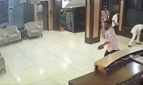 తీవ్ర హింసాత్మకంగా మారిన వివాహం... వధువు వెయిటింగ్ అక్కడ!