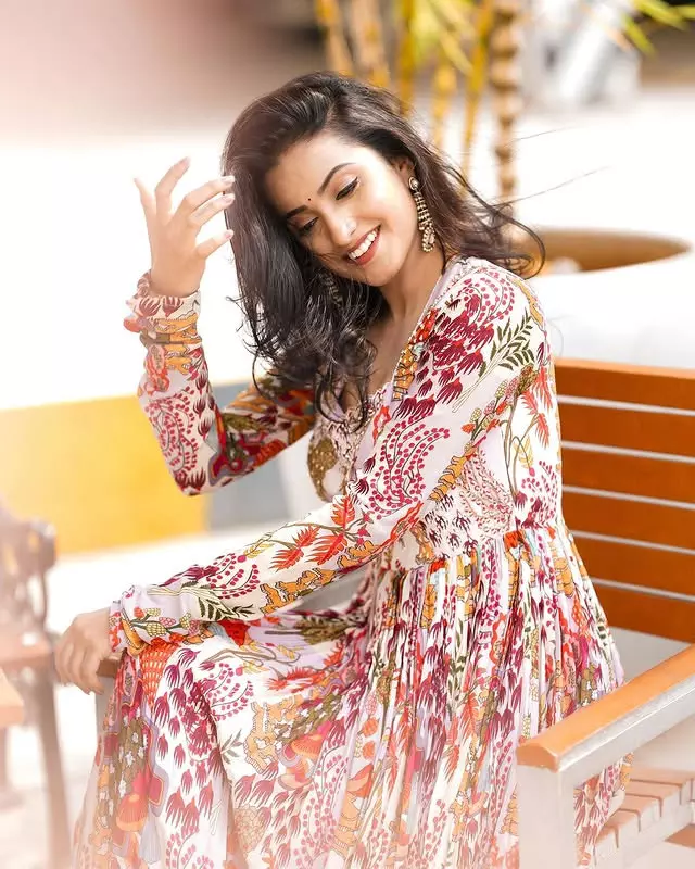 Deepikas Natural glow sets the mood Deepikas Natural glow sets the mood